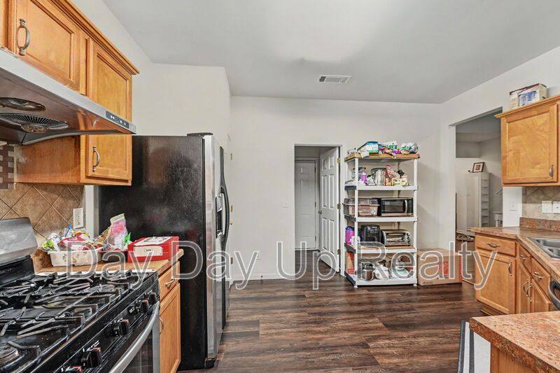 House for rent at 1357 Upshur Place NE, Buford, GA 30519