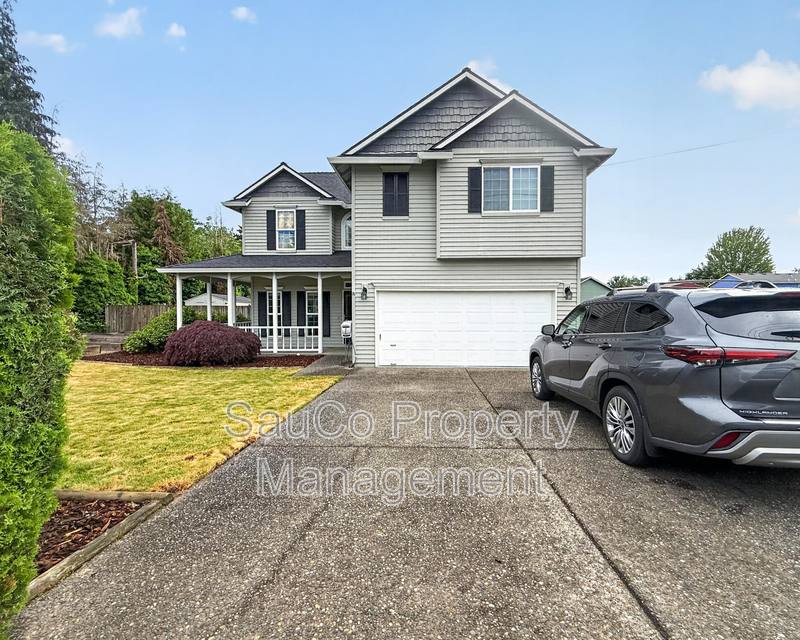 House for rent at 34333 E Columbia Ave, Scappoose, OR 97056