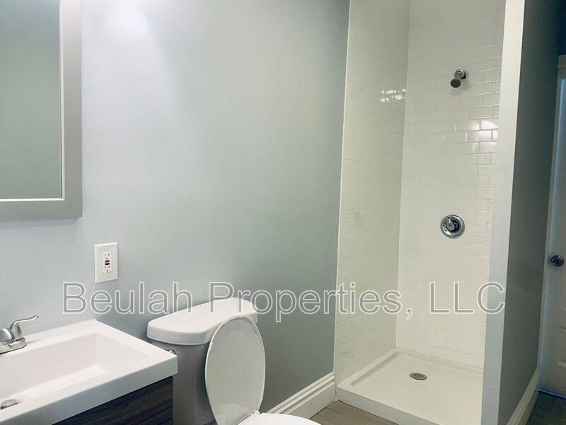 Apartment for rent at 2409 S 12th St #3F, Saint Louis, MO 63104