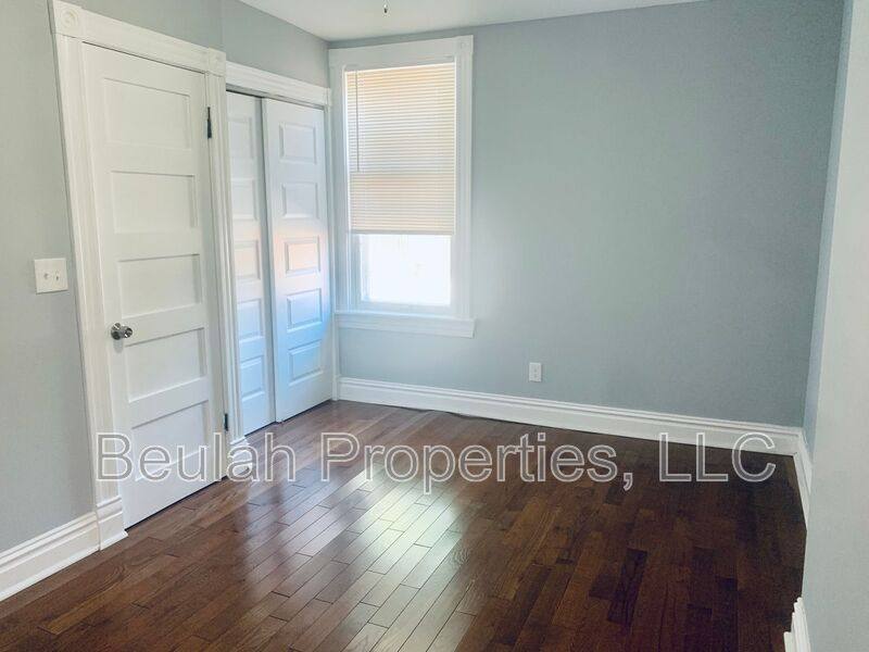 Apartment for rent at 2409 S 12th St #3F, Saint Louis, MO 63104