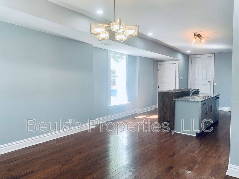 Apartment for rent at 2409 S 12th St #3F, Saint Louis, MO 63104