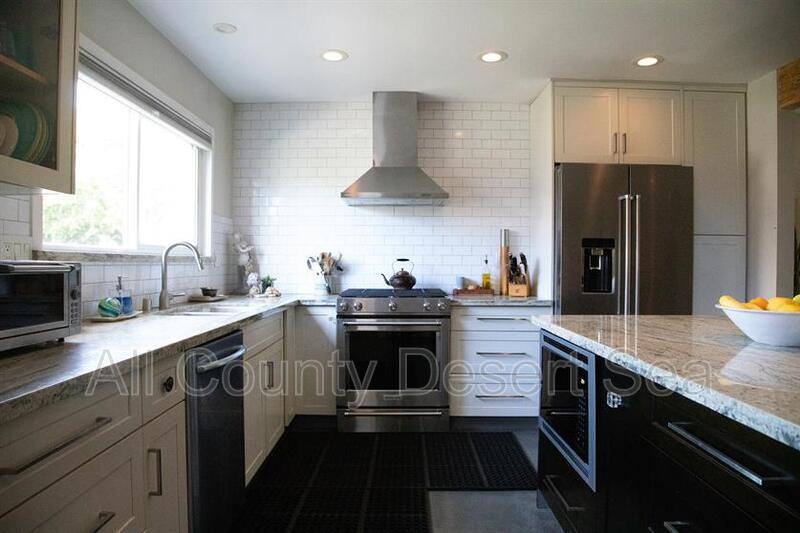 House for rent at 8121 Foxhall Dr, Huntington Beach, CA 92646