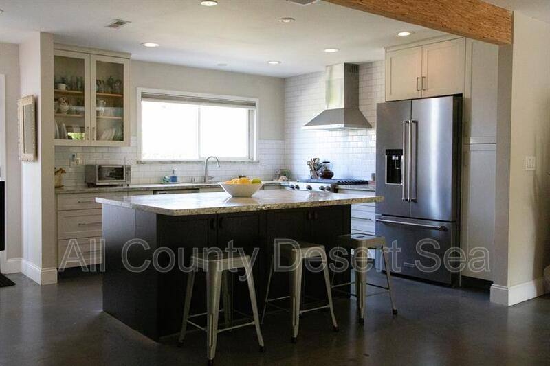 House for rent at 8121 Foxhall Dr, Huntington Beach, CA 92646
