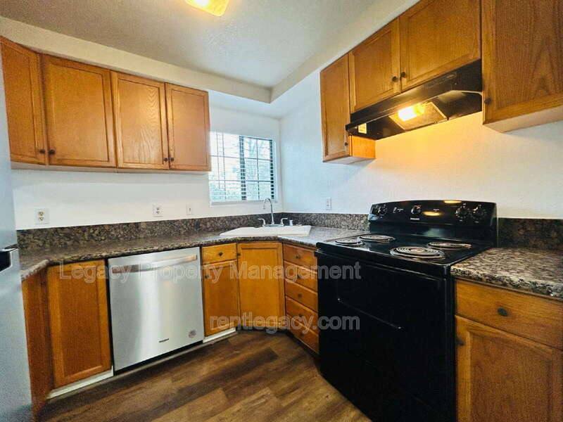 Apartment for rent at 7445 Auburn Oaks Court #K, Citrus Heights, CA 95621