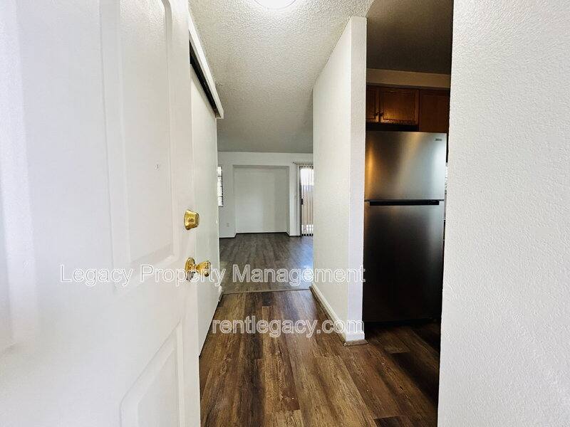 Apartment for rent at 7445 Auburn Oaks Court #K, Citrus Heights, CA 95621
