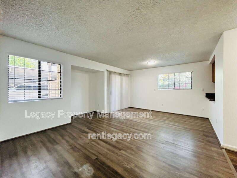 Apartment for rent at 7445 Auburn Oaks Court #K, Citrus Heights, CA 95621
