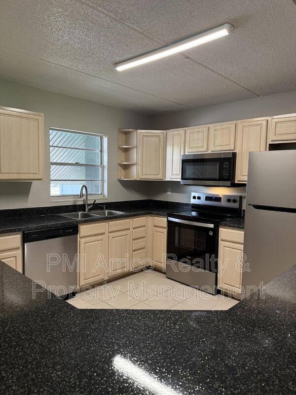 Condo for rent at 2812 Somerset Park Dr #203, Tampa, FL 33613