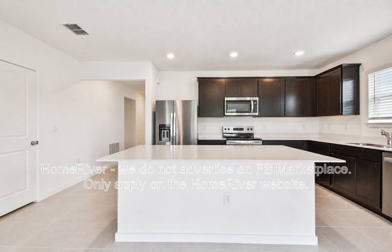 House for rent at 10826 Sapphire Breeze Cove, Parrish, FL 34219