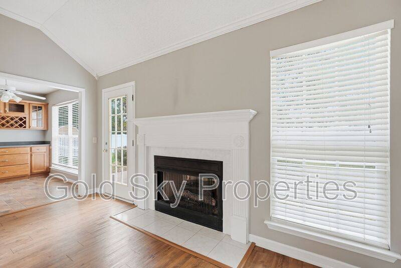 House for rent at 124 Hall St, Richmond Hill, GA 31324