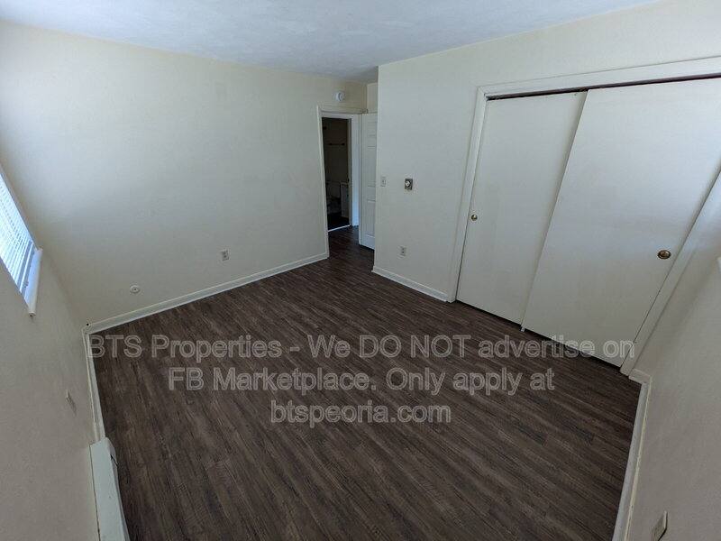 Apartment for rent at 5917 W Plank Rd #3, Peoria, IL 61604