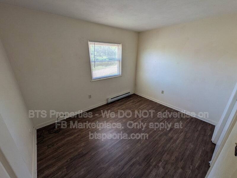 Apartment for rent at 5917 W Plank Rd #3, Peoria, IL 61604