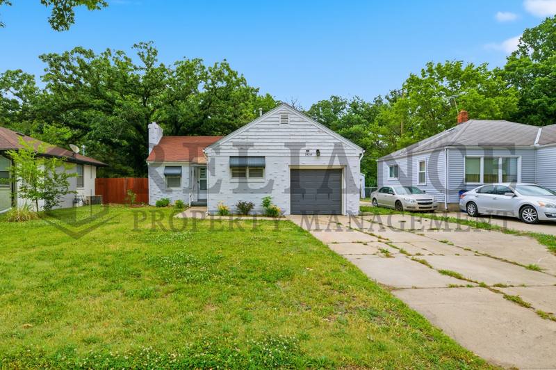 House for rent at 1458 N Old Manor Rd, Wichita, KS 67208