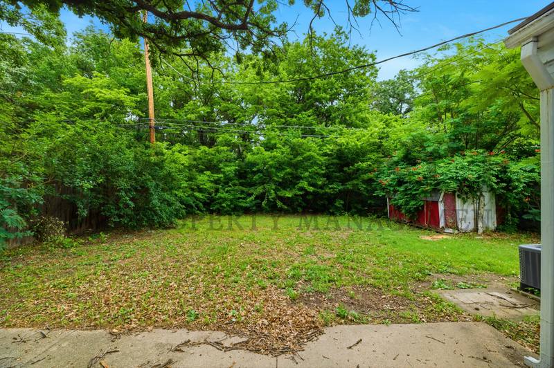 House for rent at 1458 N Old Manor Rd, Wichita, KS 67208