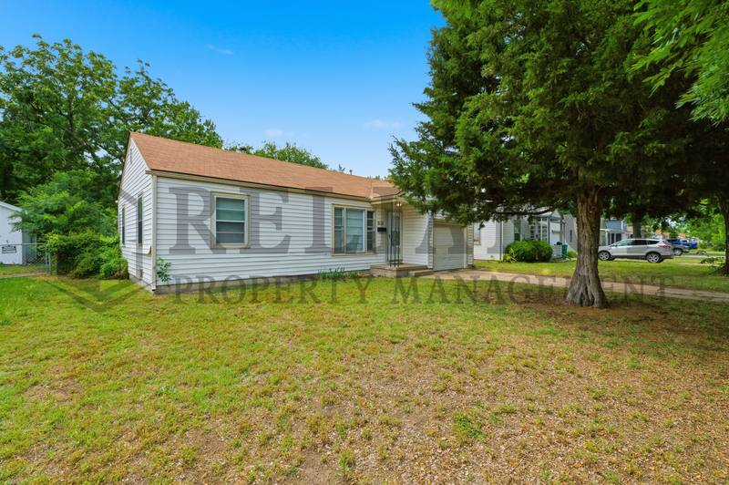 House for rent at 2151 S Green St, Wichita, KS 67211