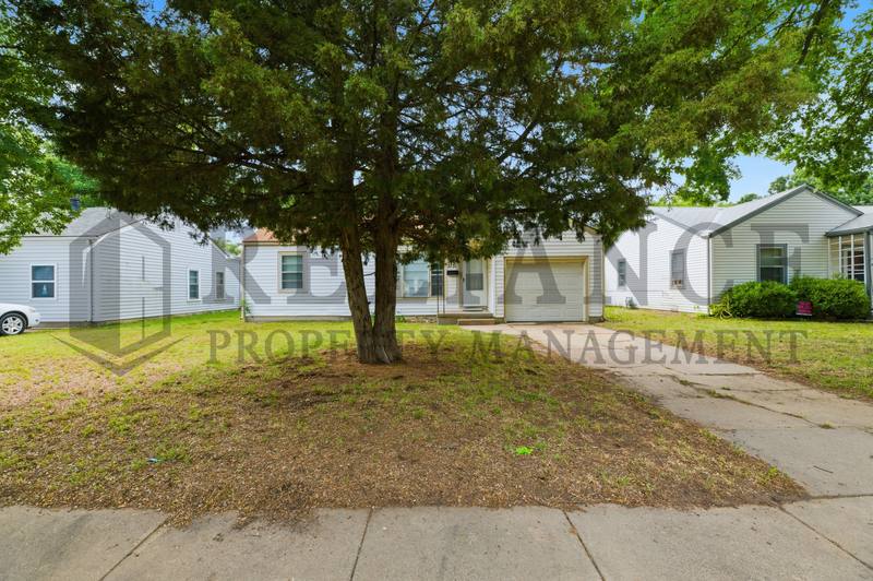 House for rent at 2151 S Green St, Wichita, KS 67211
