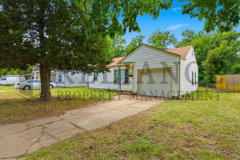 House for rent at 2151 S Green St, Wichita, KS 67211