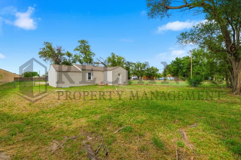 House for rent at 6021 W Newell St, Wichita, KS 67212