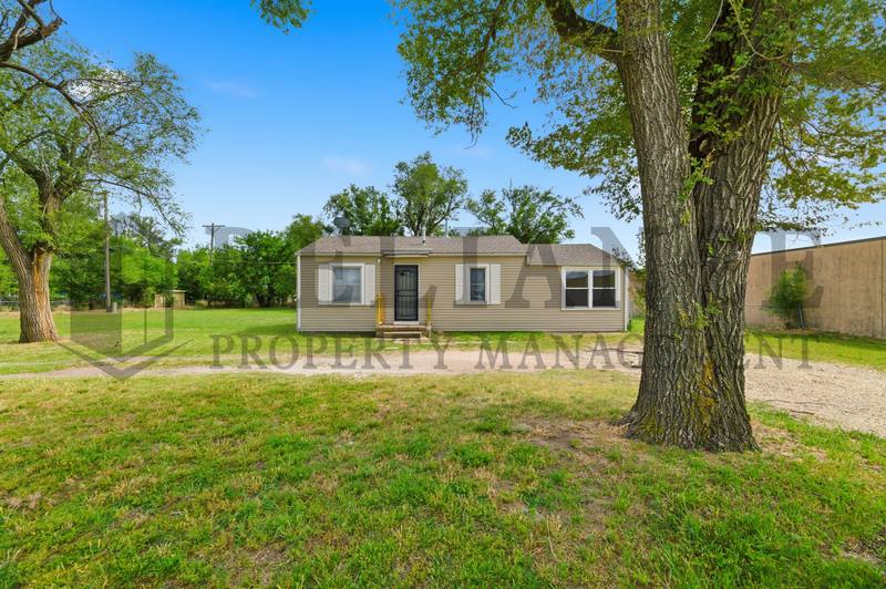House for rent at 6021 W Newell St, Wichita, KS 67212