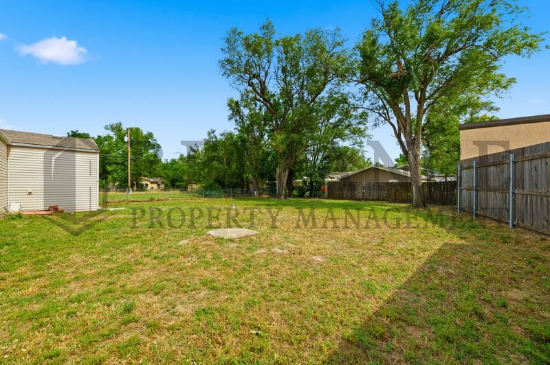 House for rent at 6021 W Newell St, Wichita, KS 67212