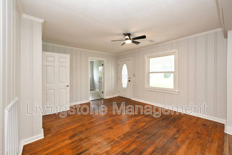 House for rent at 872 W Albert Gallatin Ave, Gallatin, TN 37066
