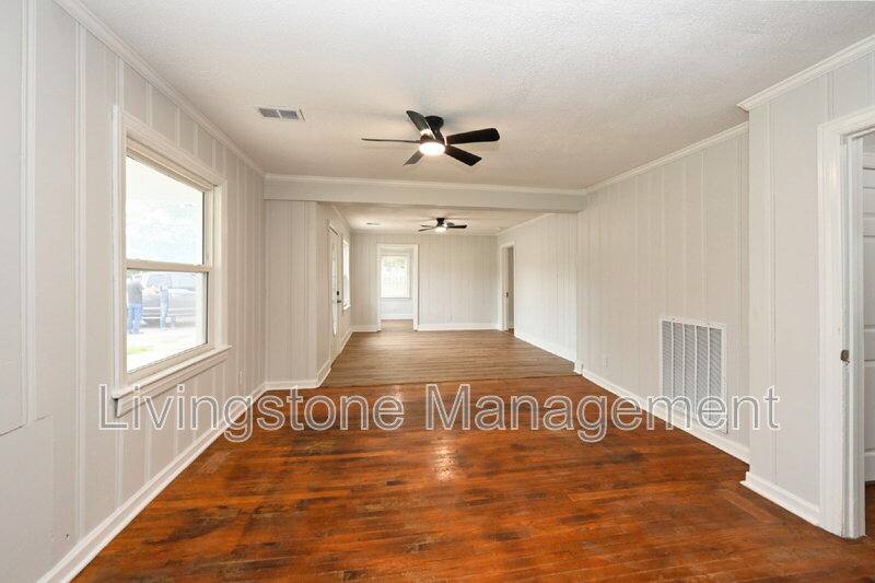 House for rent at 872 W Albert Gallatin Ave, Gallatin, TN 37066