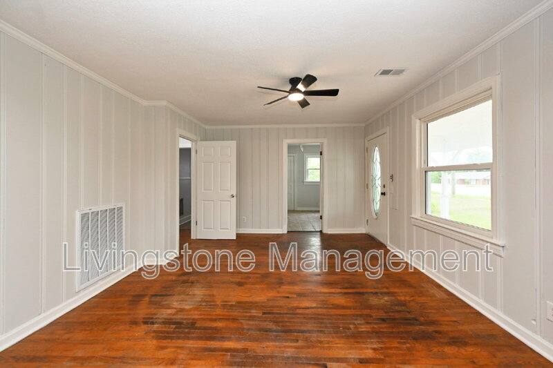 House for rent at 872 W Albert Gallatin Ave, Gallatin, TN 37066