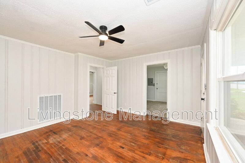 House for rent at 872 W Albert Gallatin Ave, Gallatin, TN 37066