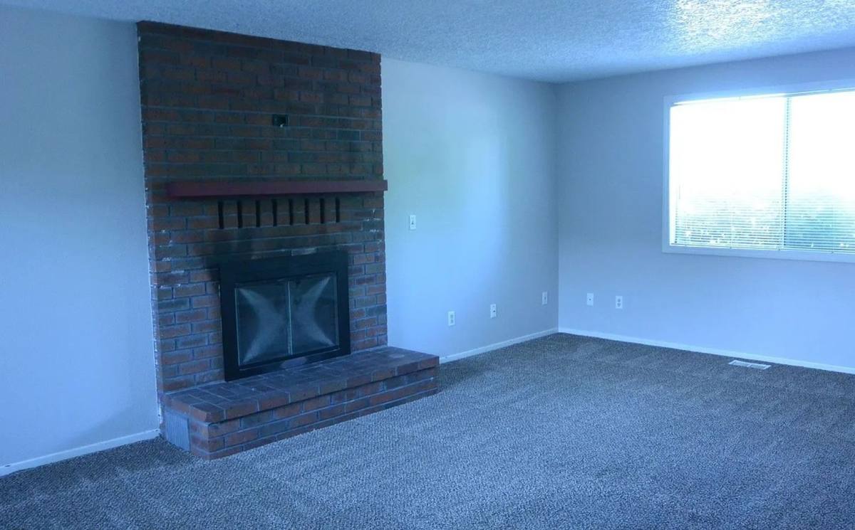 House for rent at 1105 N Parkway Ave, Battle Ground, WA 98604
