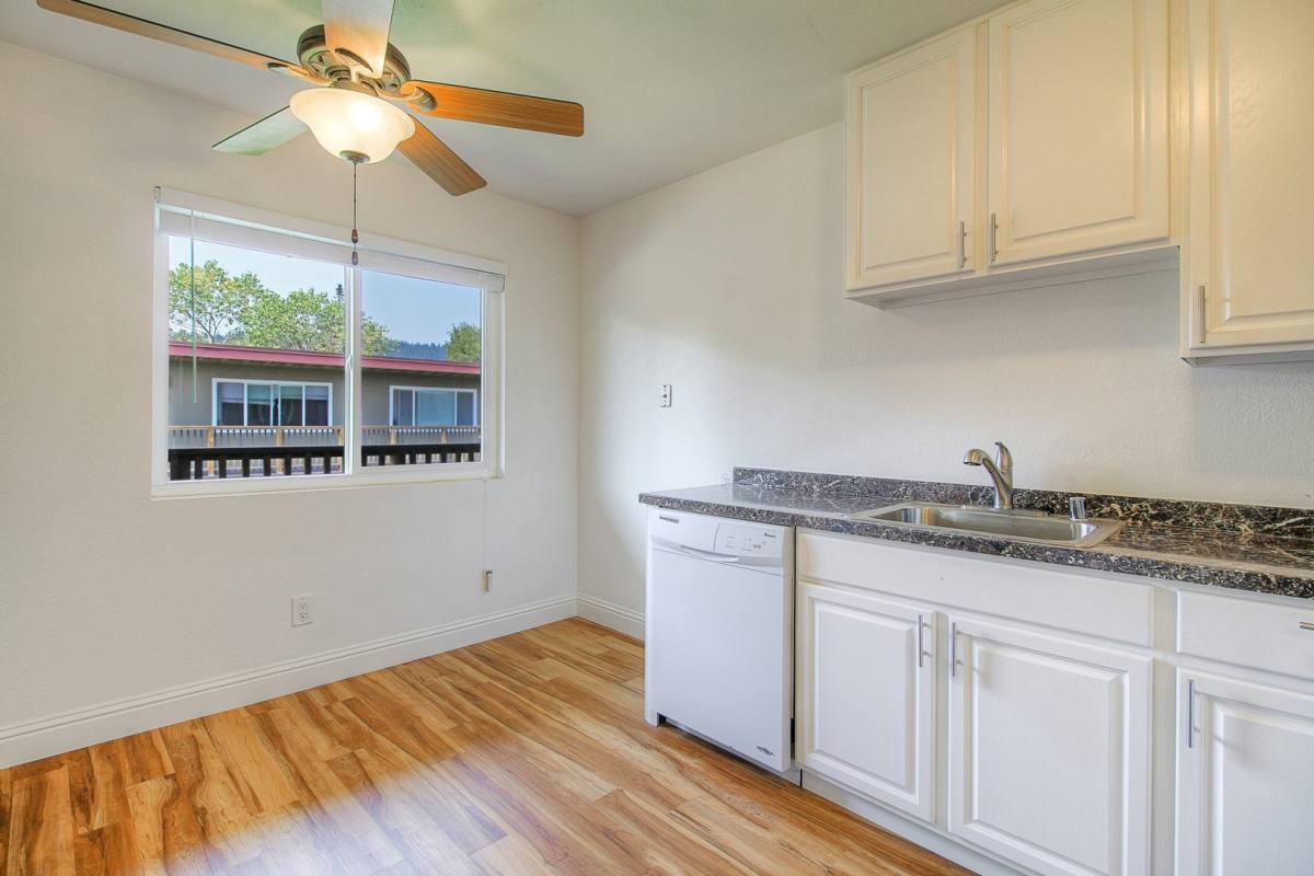 Apartment for rent at 6221 Montecito Blvd, Santa Rosa, CA 95409