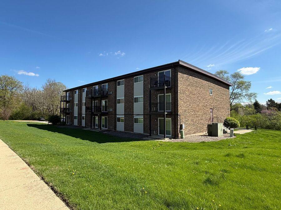 Apartment for rent at 4955 Fender Rd #307, Lisle, IL 60532
