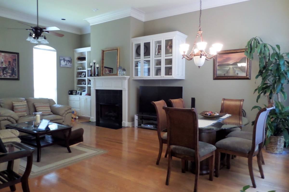 House for rent at 10854 Woodland Oaks Dr, Baton Rouge, LA 70809