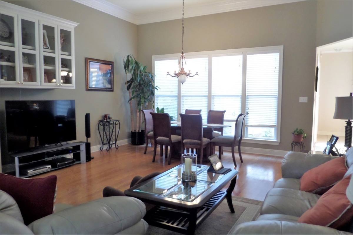 House for rent at 10854 Woodland Oaks Dr, Baton Rouge, LA 70809