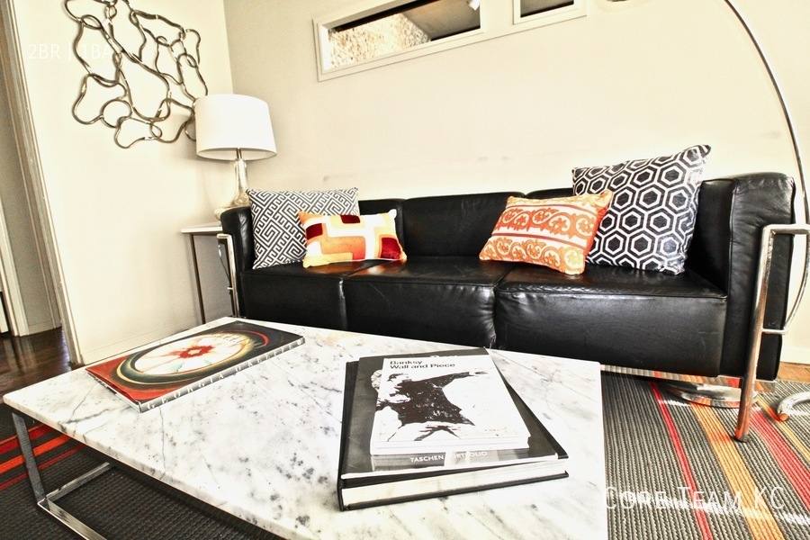 Apartment for rent at 1020 W 44th St, Kansas City, MO 64111