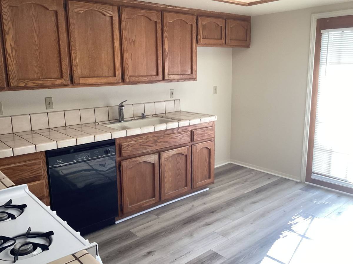 Apartment for rent at 425-431 Tiffany Dr, Santa Maria, CA 93454