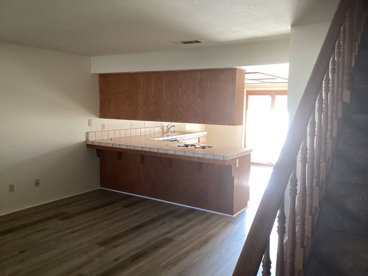 Apartment for rent at 425-431 Tiffany Dr, Santa Maria, CA 93454