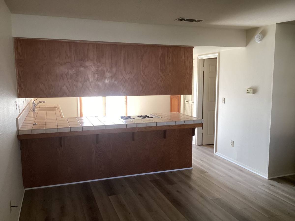 Apartment for rent at 425-431 Tiffany Dr, Santa Maria, CA 93454