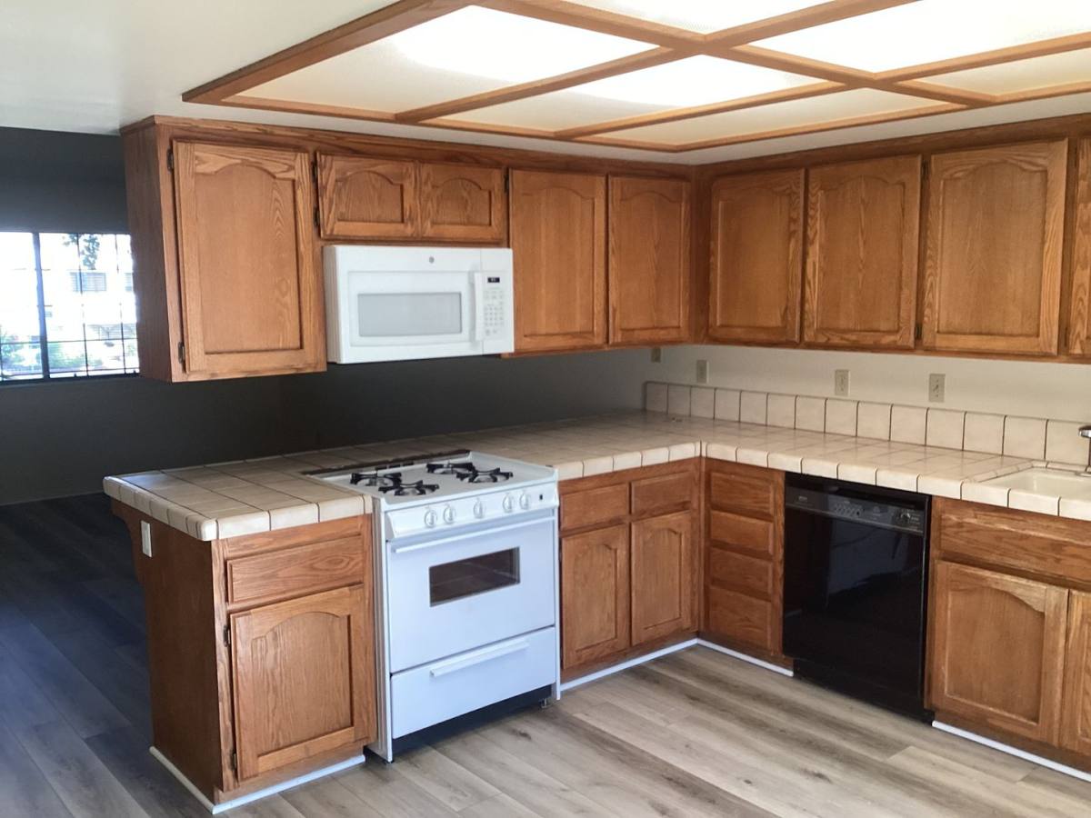 Apartment for rent at 425-431 Tiffany Dr, Santa Maria, CA 93454