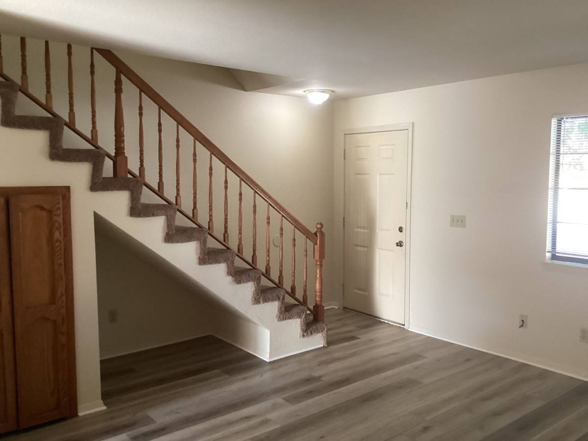 Apartment for rent at 425-431 Tiffany Dr, Santa Maria, CA 93454