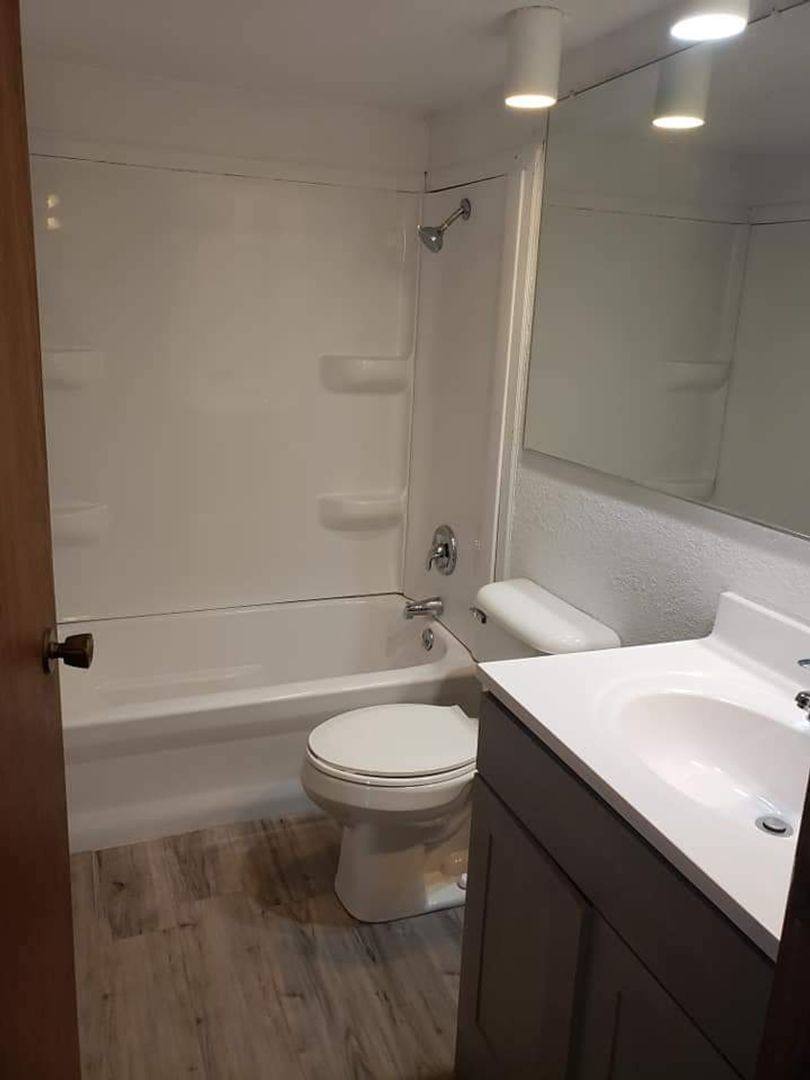 Apartment for rent at 503 3rd St, Rockwell, IA 50469