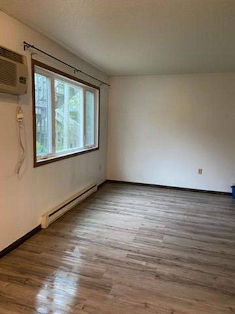 Apartment for rent at 503 3rd St, Rockwell, IA 50469