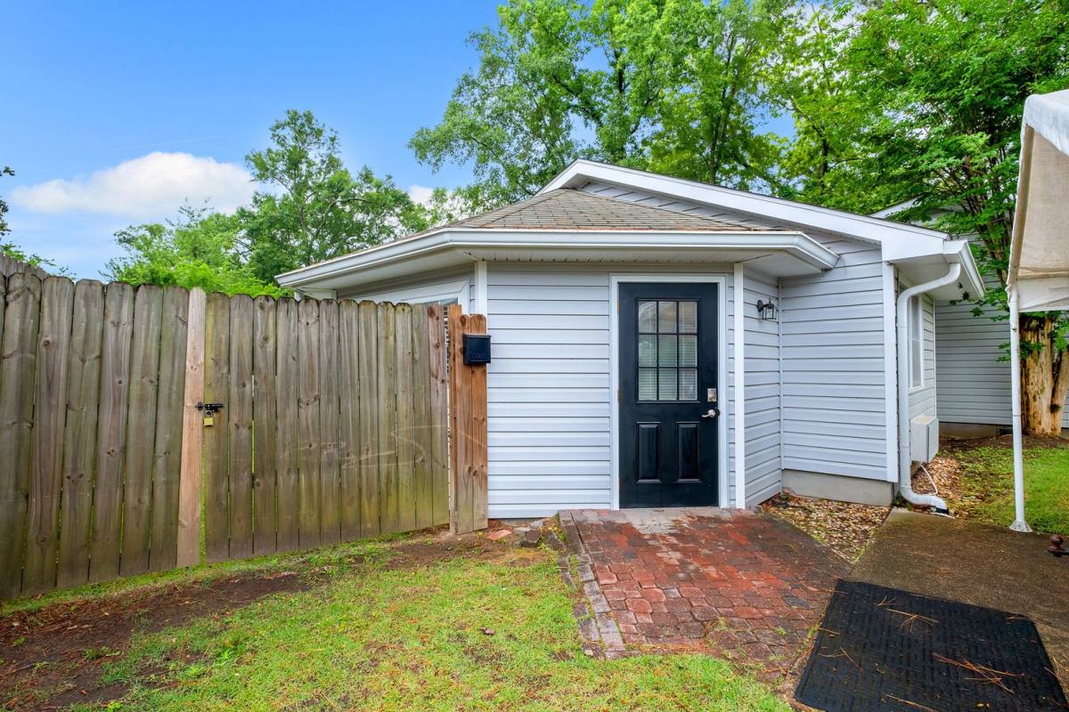 Townhouse for rent at 1603 Carruthers St #A, Tallahassee, FL 32308