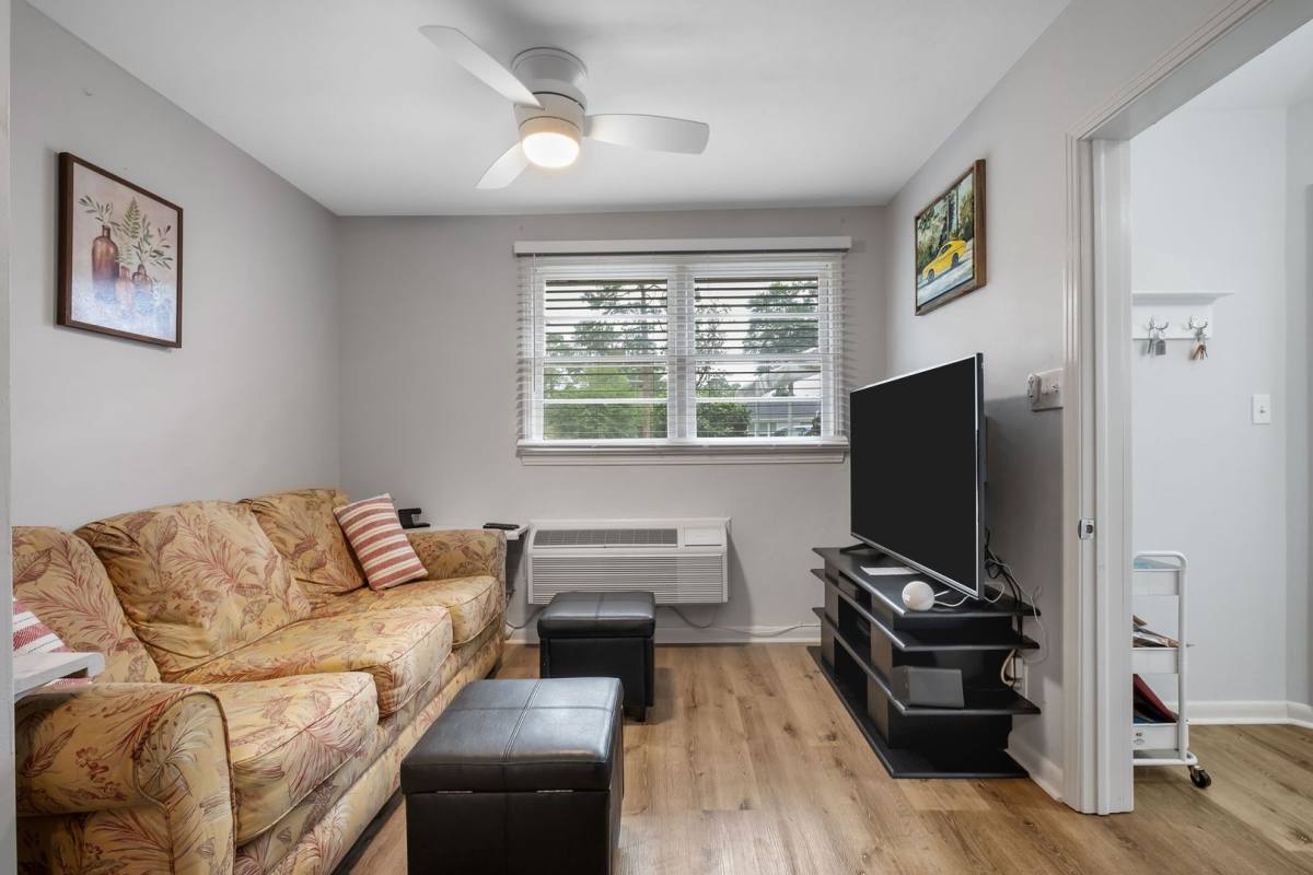 Townhouse for rent at 1603 Carruthers St #A, Tallahassee, FL 32308