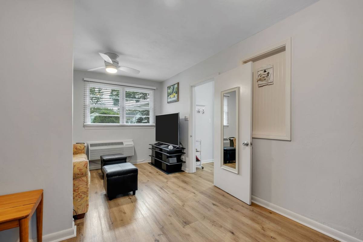 Townhouse for rent at 1603 Carruthers St #A, Tallahassee, FL 32308
