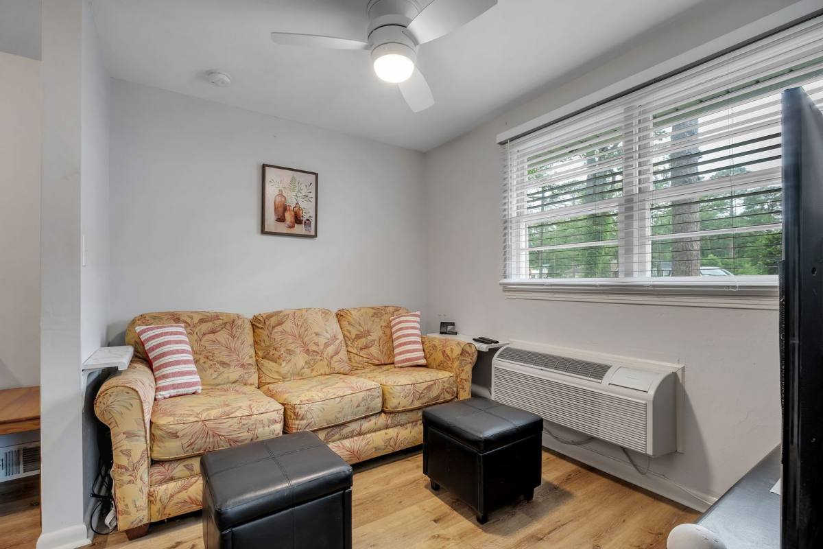 Townhouse for rent at 1603 Carruthers St #A, Tallahassee, FL 32308