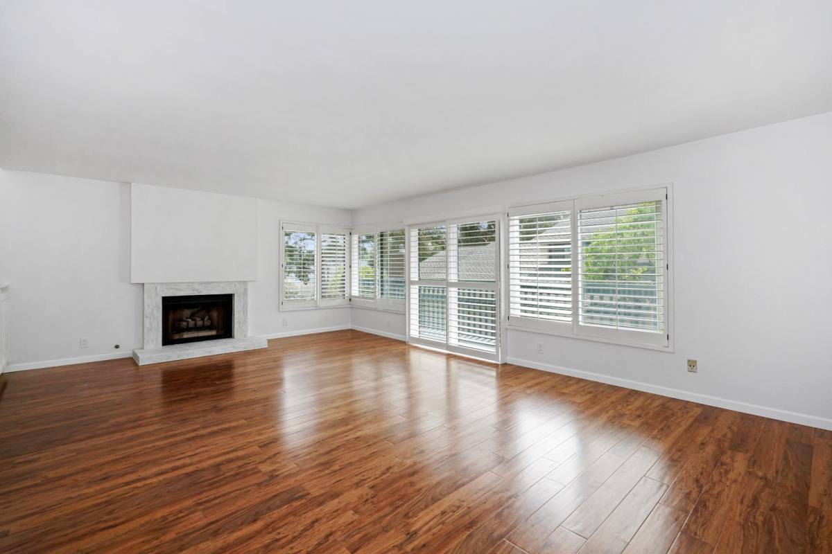 Townhouse for rent at 8009 Caminito Gianna, La Jolla, CA 92037