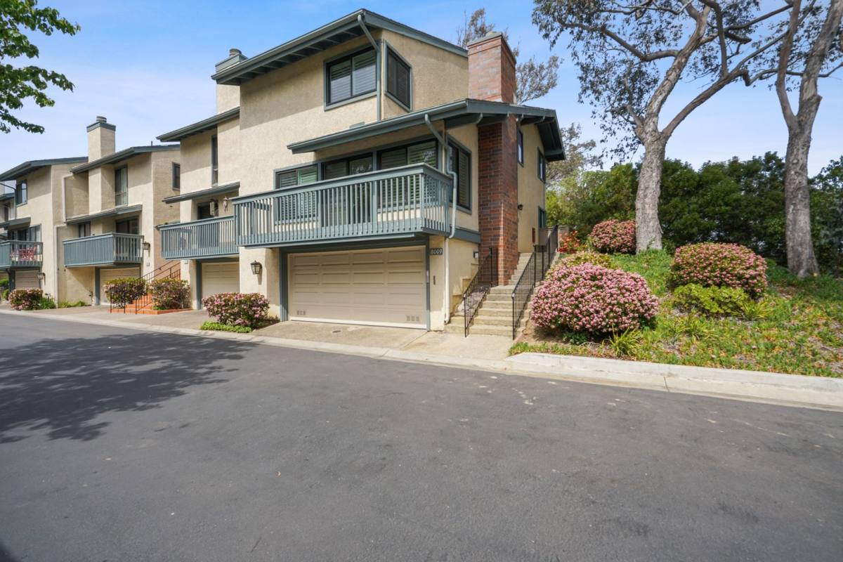Townhouse for rent at 8009 Caminito Gianna, La Jolla, CA 92037