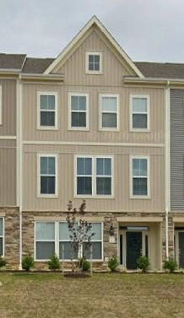 House for rent at 360 Coastal Ave #103, Stafford, VA 22554