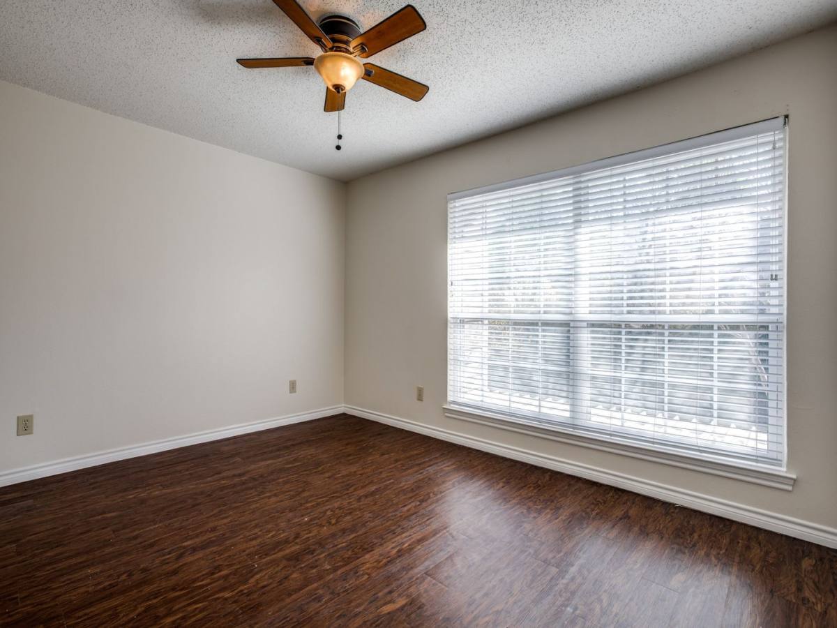 Condo for rent at 8550 Fair Oaks Crossing, Dallas, TX 75243