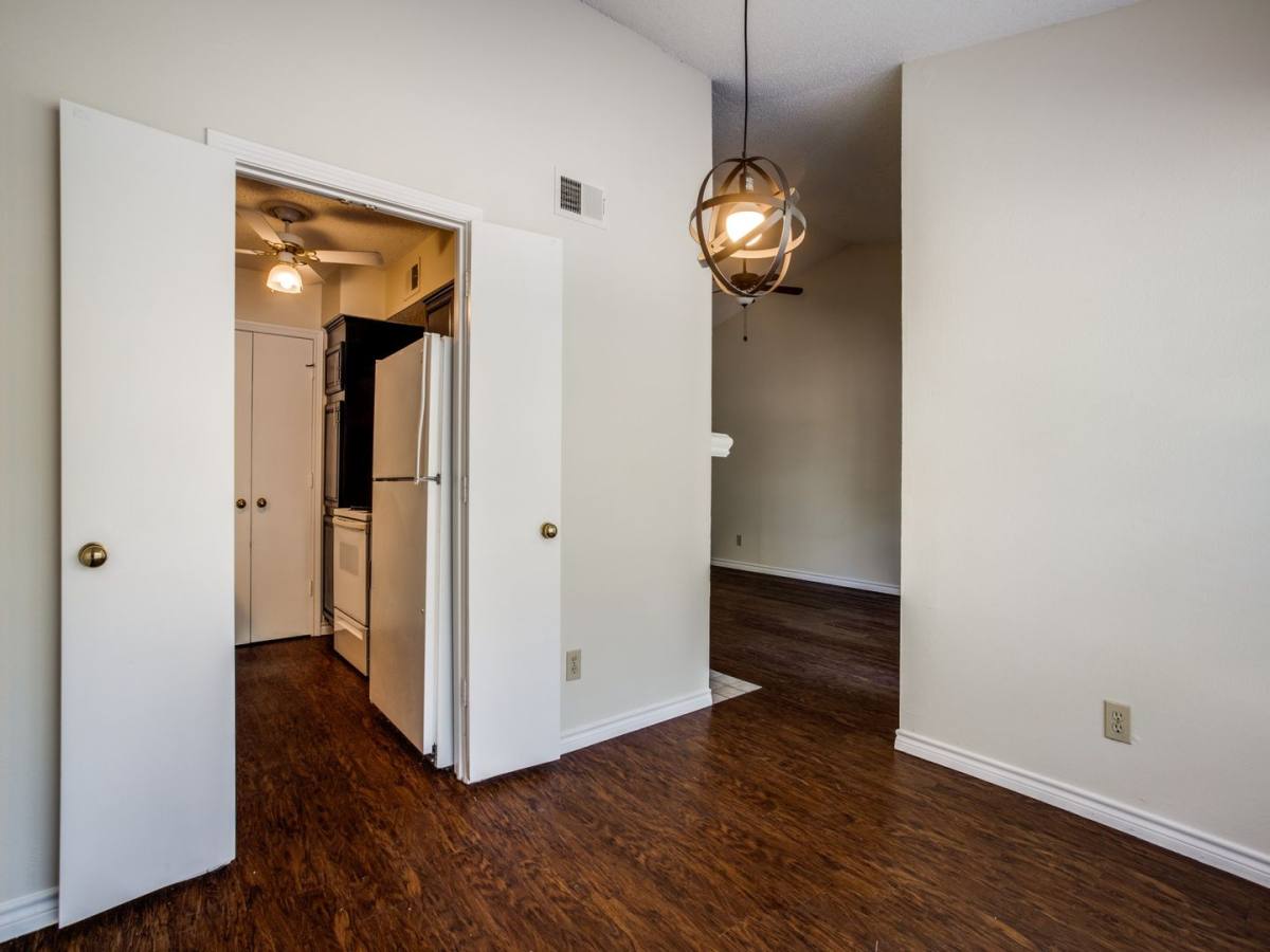 Condo for rent at 8550 Fair Oaks Crossing, Dallas, TX 75243