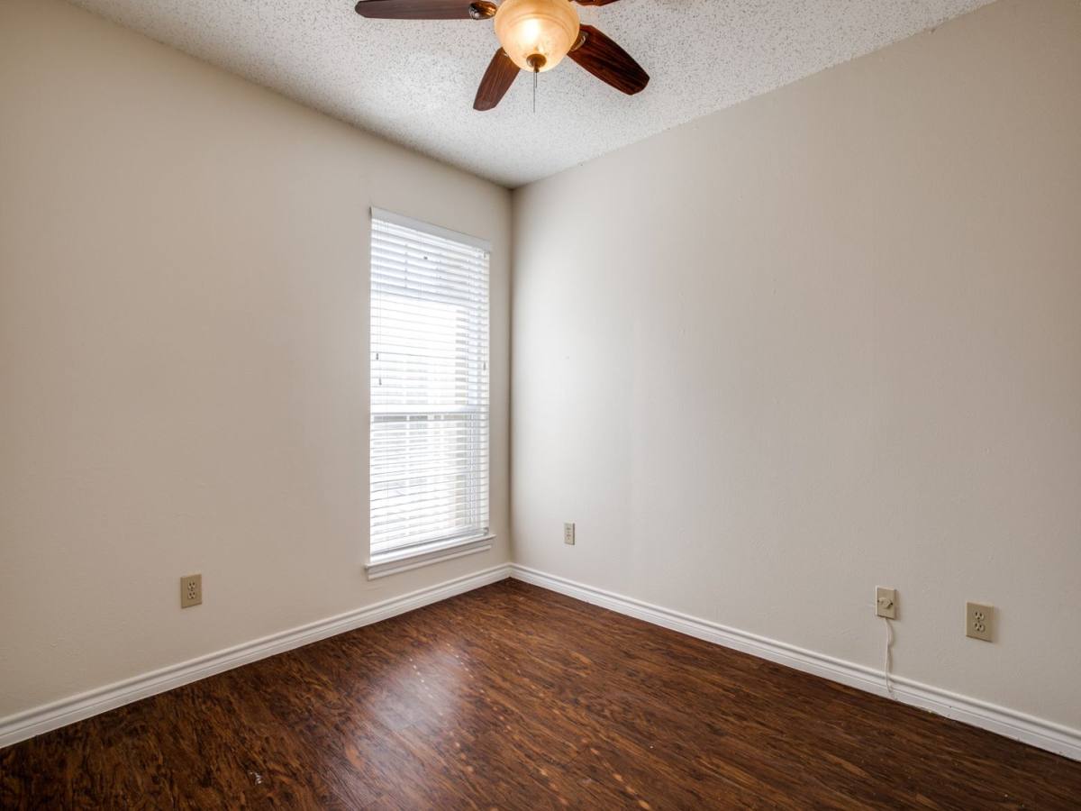 Condo for rent at 8550 Fair Oaks Crossing, Dallas, TX 75243